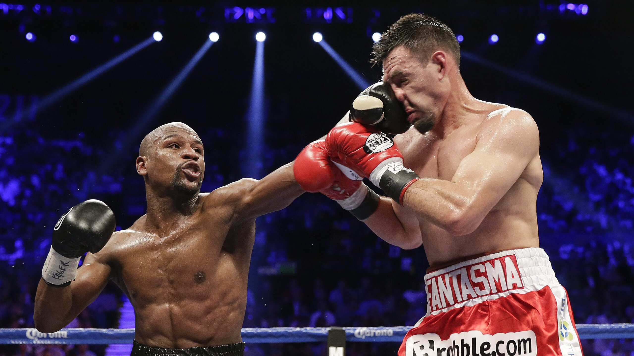 城市夜跑节：灯火阑珊中的运动狂欢，城市夜徒